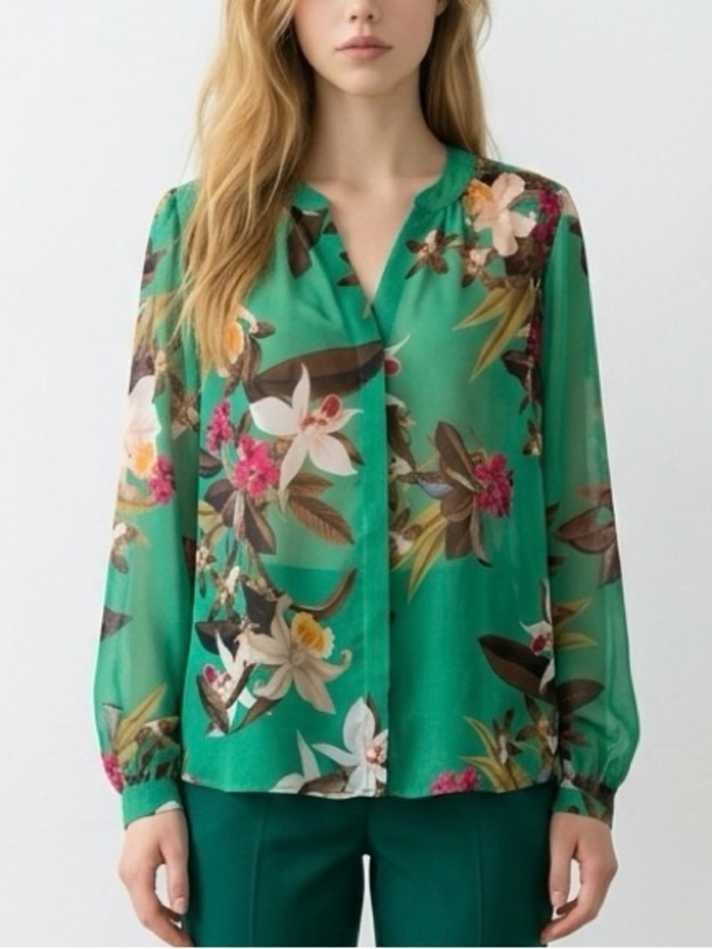 Chico's Emerald Green Floral V-Neck Blouse
